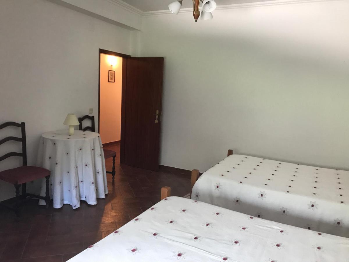 Bed and Breakfast Europa Castanheira de Pera Esterno foto